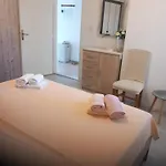 Apartman Neve 87